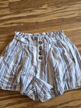 American Eagle Outfitters White and Gray Striped Shorts